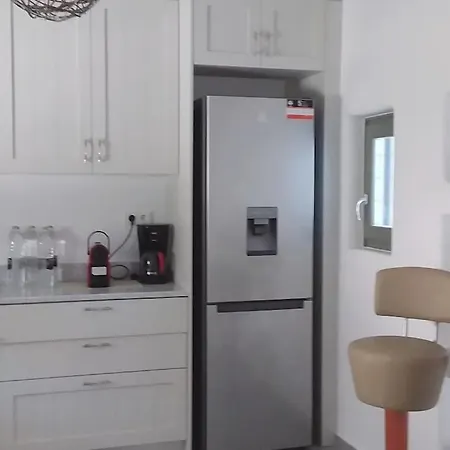 Dream 2, ολόκληρος χώρος με πισίνα