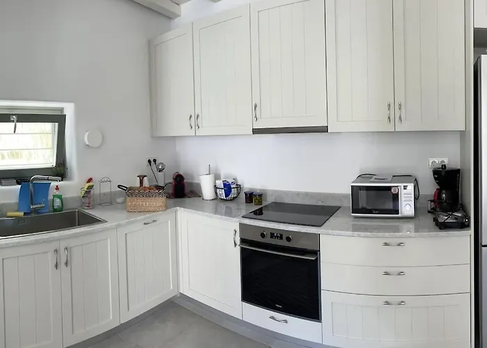 Dream 2, ολόκληρος χώρος με πισίνα *